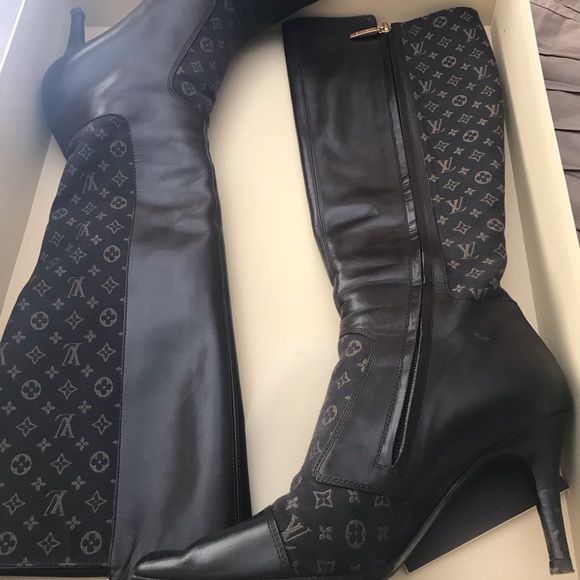 Brown original Louis Vuitton boots - Picture 2 of 5